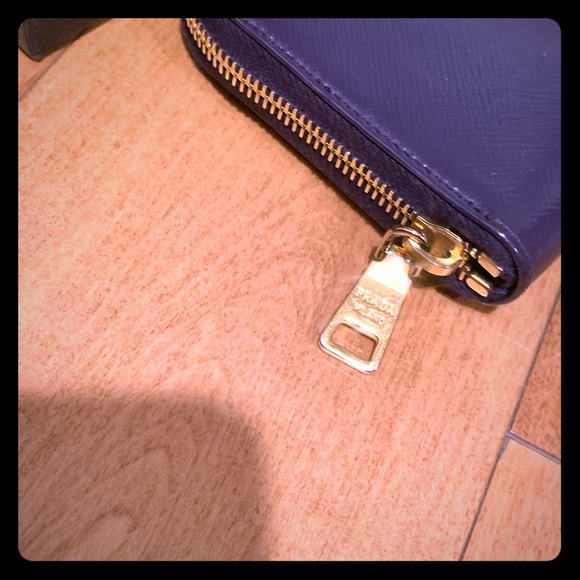 Prada wallet - Picture 7 of 12
